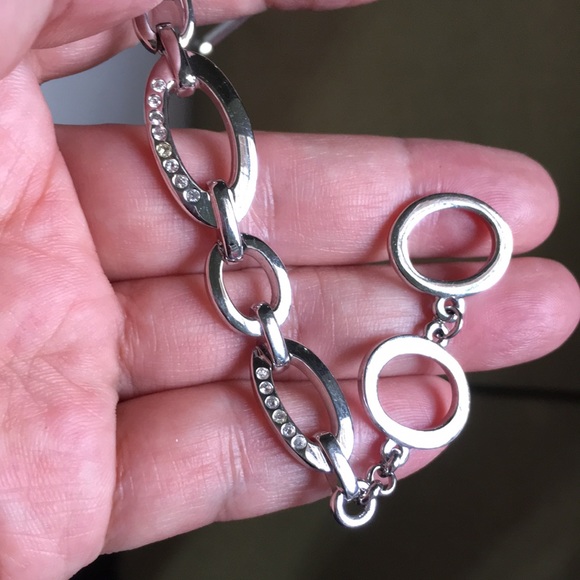 🖤Swarovski💕crystal toggle bracelet - Picture 6 of 15